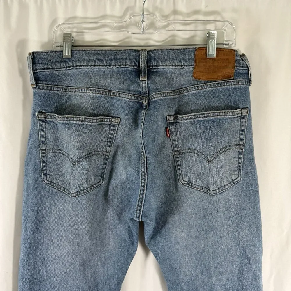 Levis 502 Tapered Jeans Men's 34x30 Medium Wash Blue Whiskered Cotton Blend